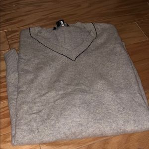 Authentic Men’s Theory Gray sweater